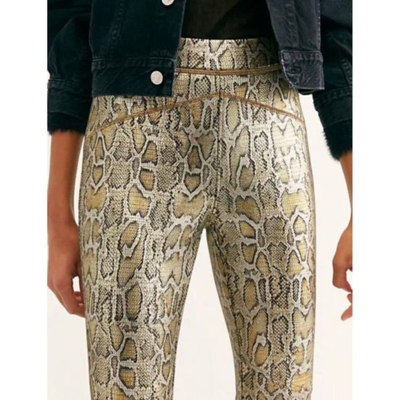 Free People Rio Printed Vegan Metallic Gold Python Snakeskin Pull On Leggings XS - Picture 3 of 8